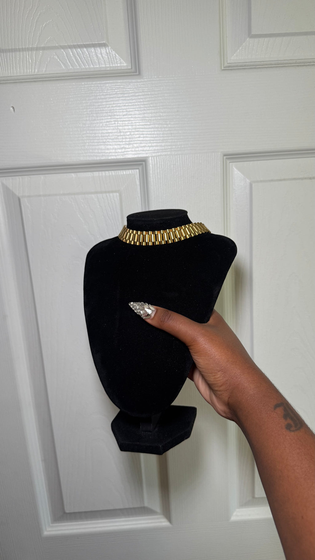 Watch N’ Learn Choker